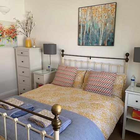 Tree Tops Apartment In Tunbridge Wells Esterno foto