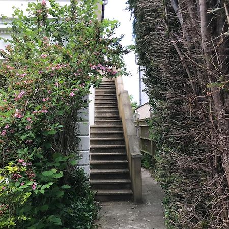 Tree Tops Apartment In Tunbridge Wells Esterno foto