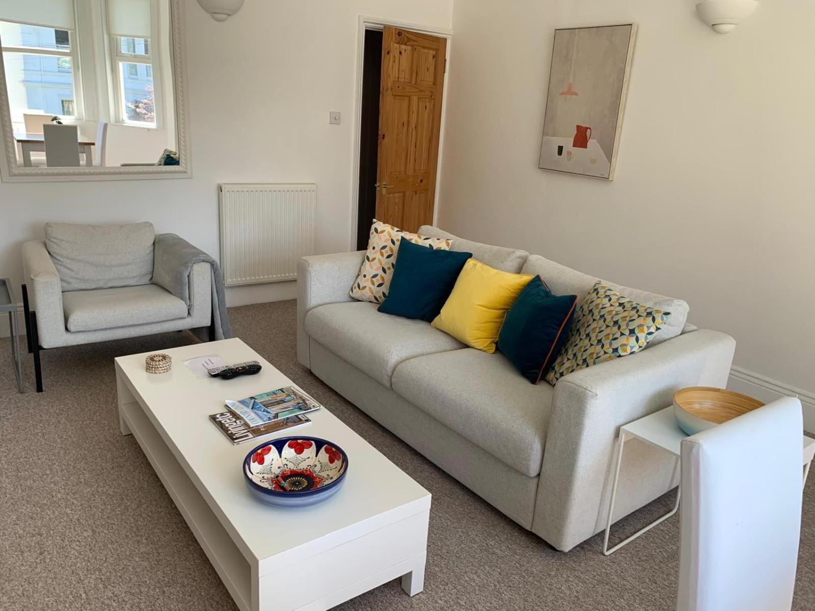 Tree Tops Apartment In Tunbridge Wells Esterno foto