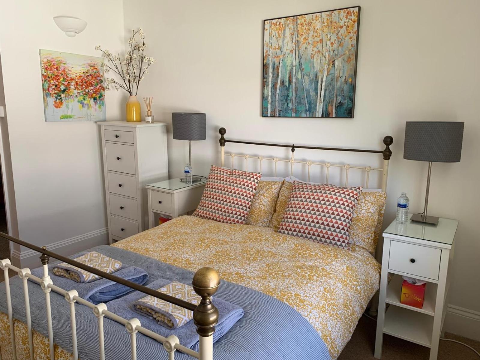 Tree Tops Apartment In Tunbridge Wells Esterno foto